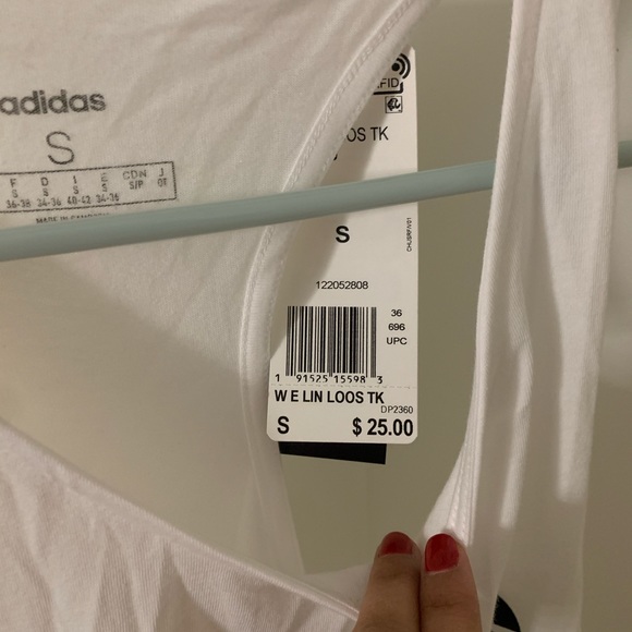 Adidas tank - Picture 2 of 3